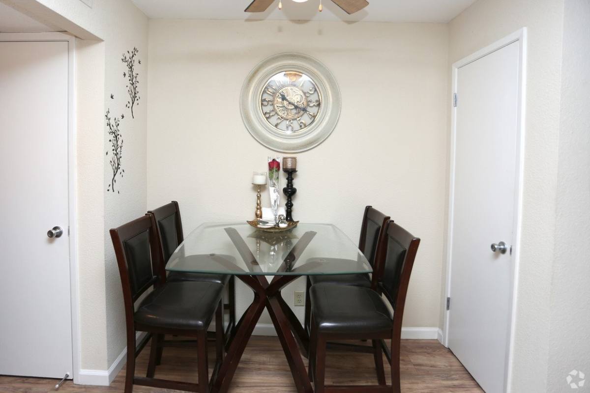 Apartment for rent at 7051 Bowling Dr, Sacramento, CA 95823