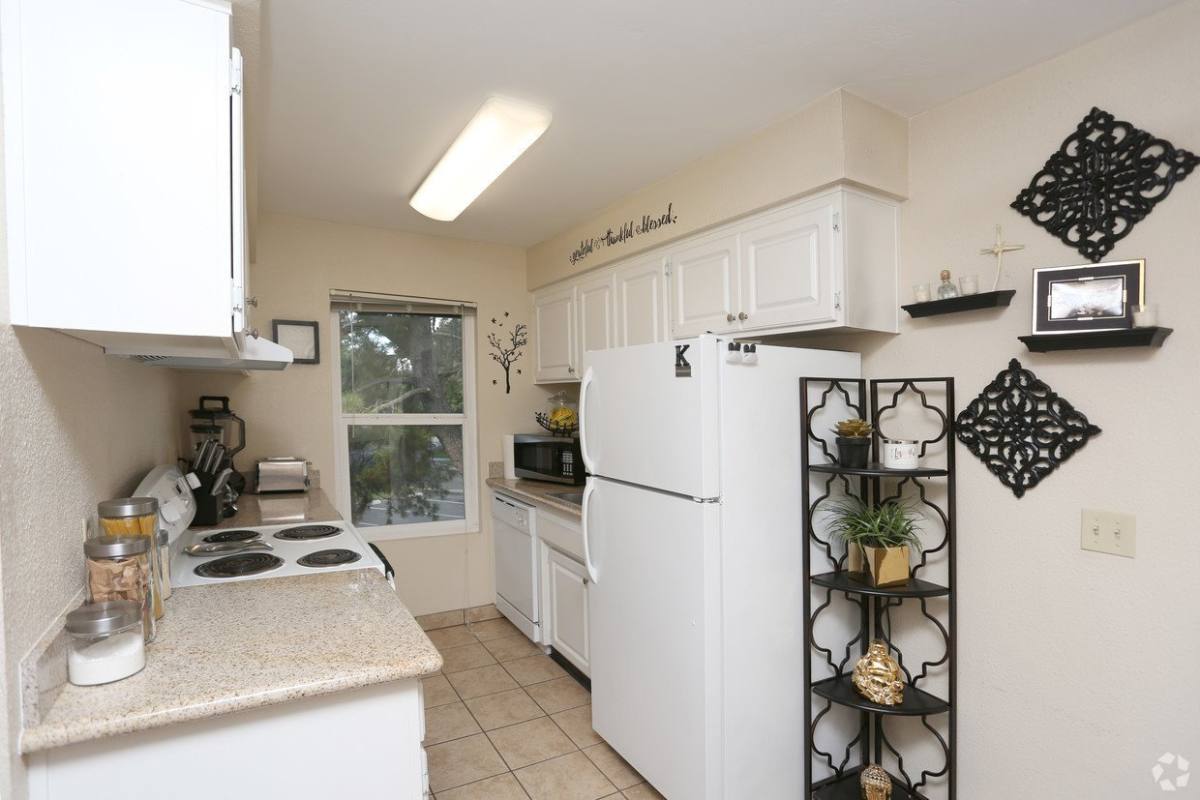 Apartment for rent at 7051 Bowling Dr, Sacramento, CA 95823