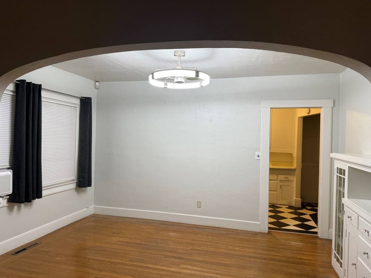 House for rent at 1813 Beverly Way, Sacramento, CA 95818