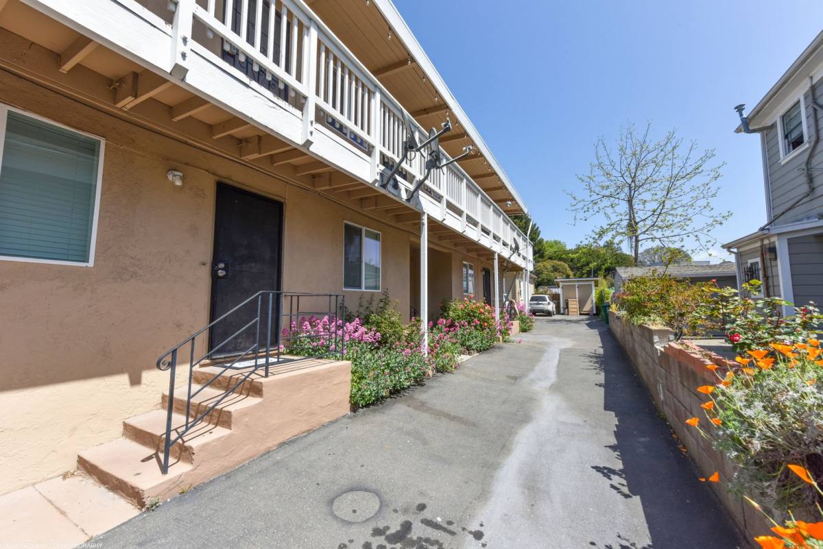 Apartment for rent at 3205 & 3209 California St, Berkeley, CA 94703
