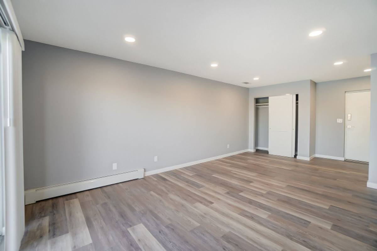 Apartment for rent at 22 Swain Court, Covington, KY 41011