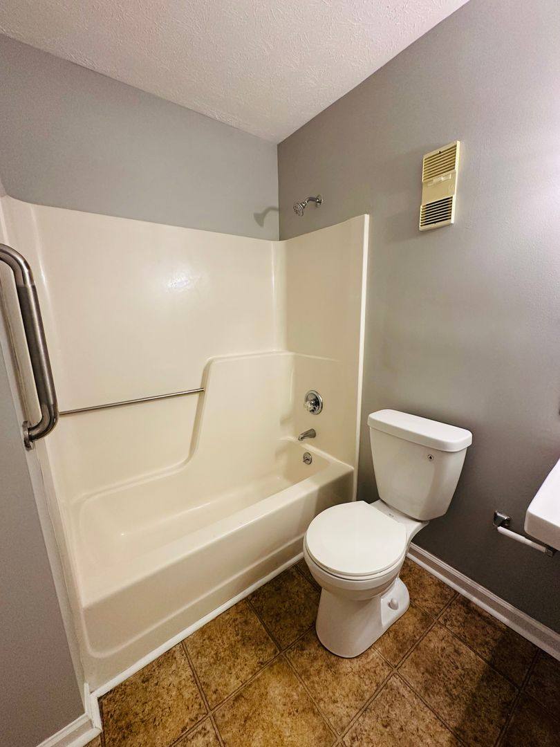 Apartment for rent at 3203-3201 Paxson Court, Lexington, KY 40515
