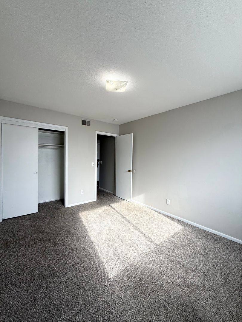 Apartment for rent at 4131 S 25th St, Omaha, NE 68107