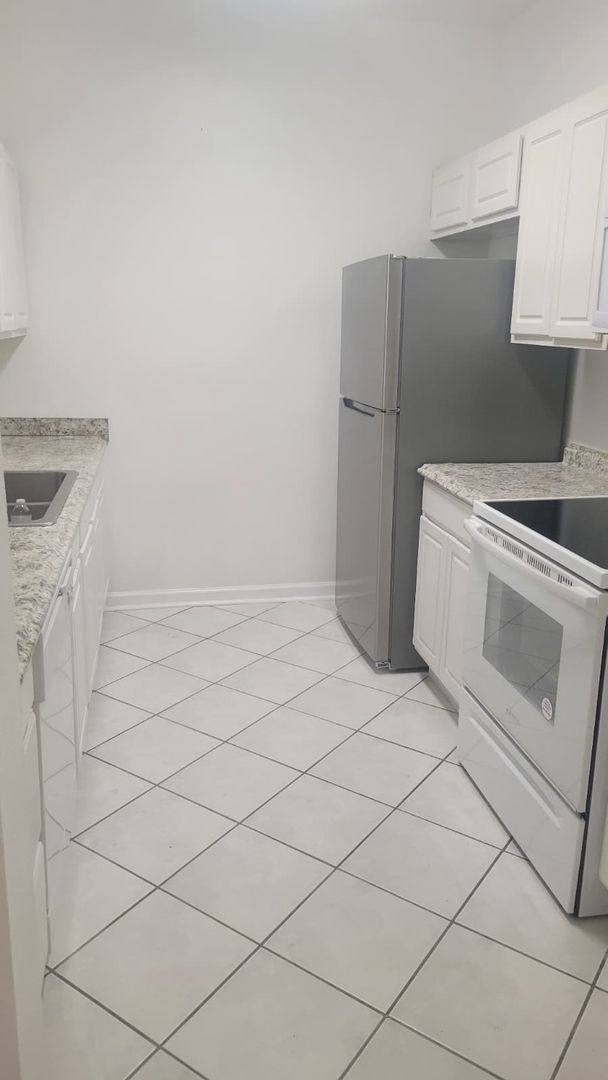 Condo for rent at 1224 S Hiawassee Rd, Orlando, FL 32835