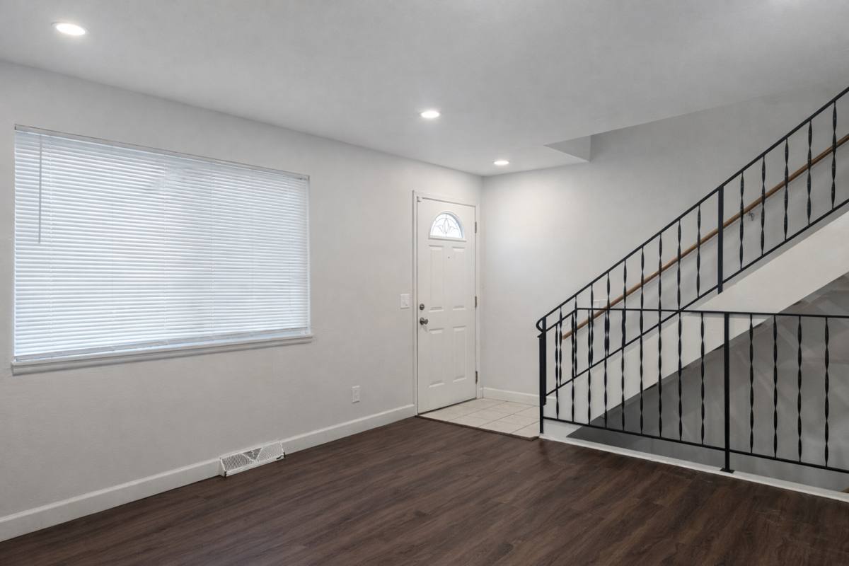 Townhouse for rent at 1203-1211 Macarthur Rd, Madison, WI 53714