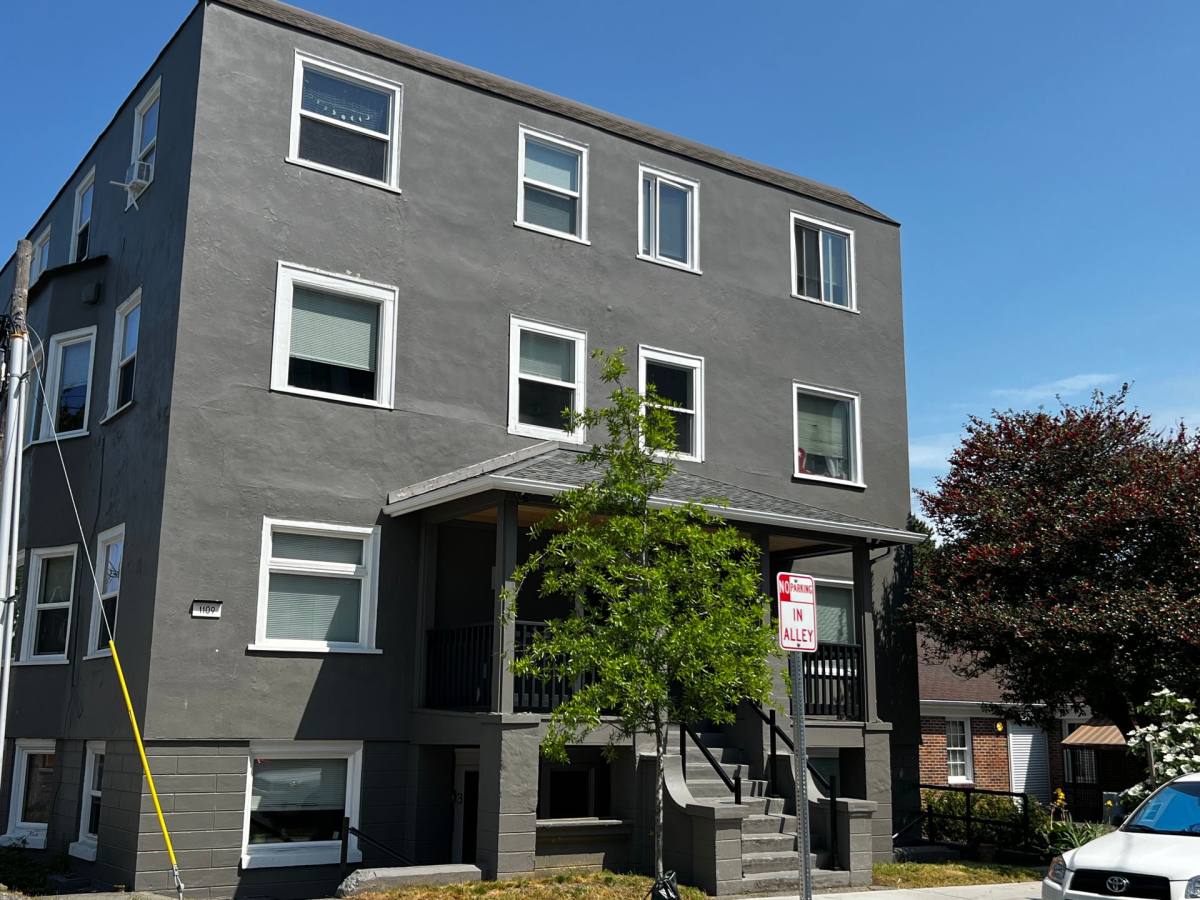 Apartment for rent at 1109 S 8th St, Tacoma, WA 98405