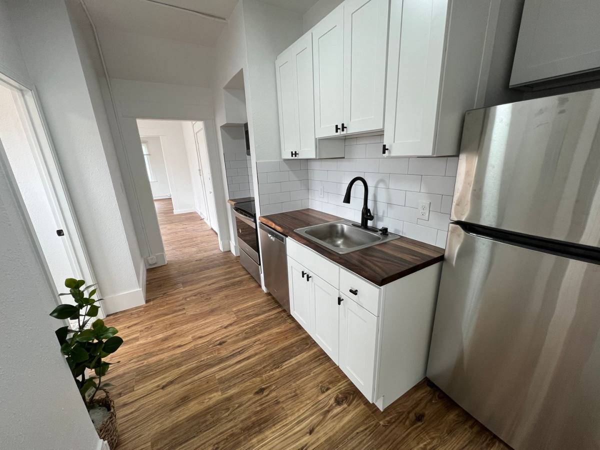 Apartment for rent at 1109 S 8th St, Tacoma, WA 98405