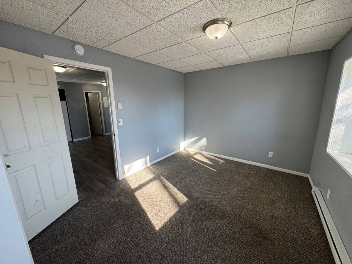 Apartment for rent at 804 W 7th St, Davenport, IA 52802