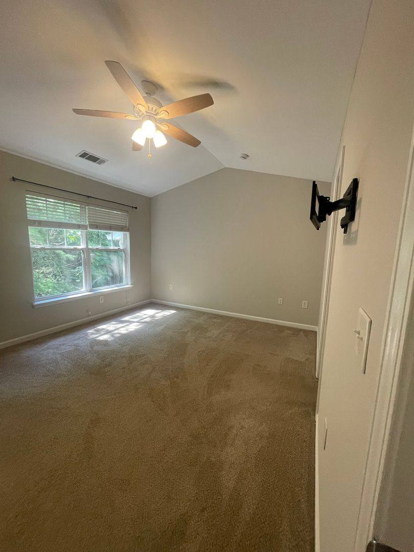 Apartment for rent at 3914 Cherokee Woods Way, Knoxville, TN 37920