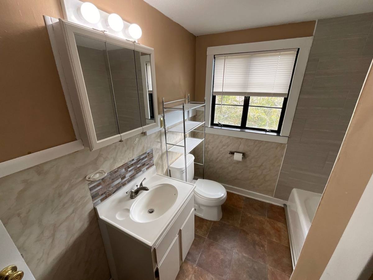 Apartment for rent at 3020 B 5th St, Marianna, FL 32446