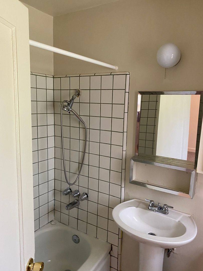 Apartment for rent at 1143-1159 Oakdale, Chico, CA 95926