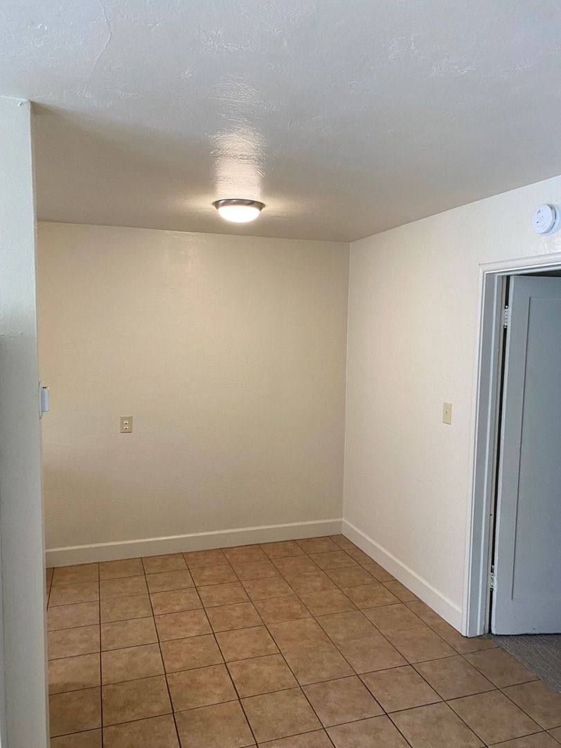 Apartment for rent at 1143-1159 Oakdale, Chico, CA 95926