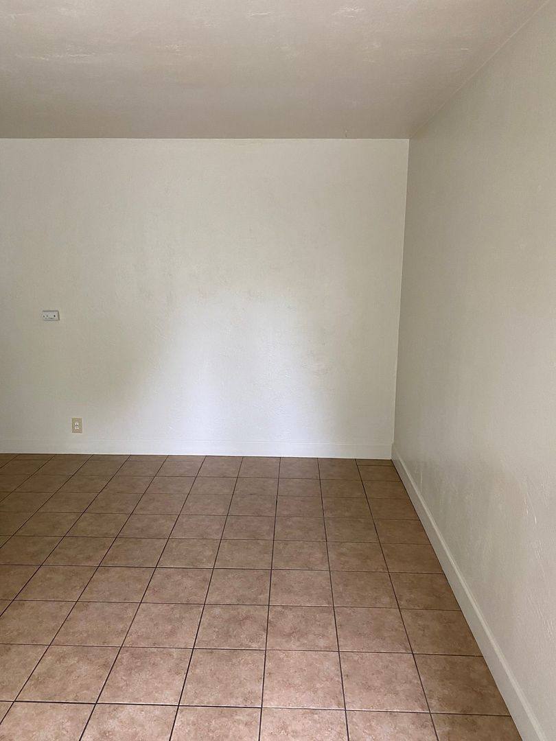 Apartment for rent at 1143-1159 Oakdale, Chico, CA 95926