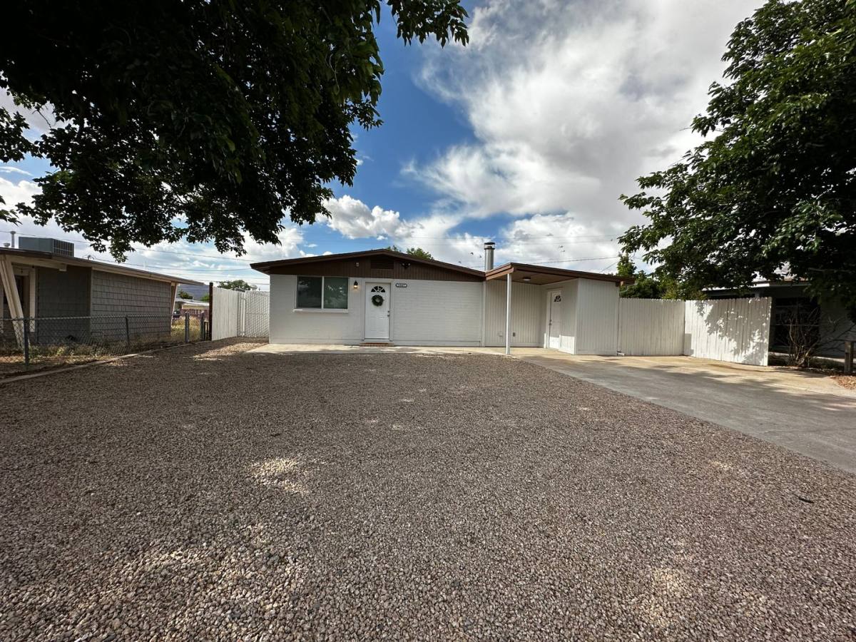 1947 Hope Ave, Kingman, AZ 86401 - House for Rent - Image 7