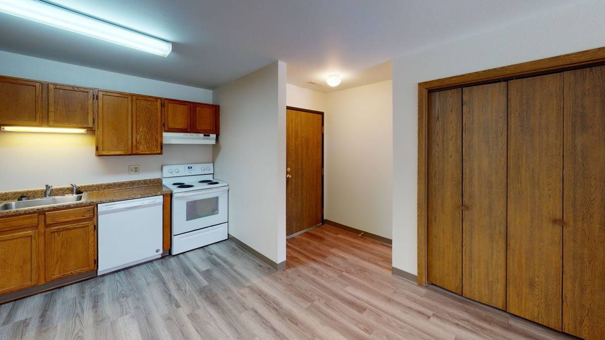 Apartment for rent at 908 Douglas Ave, Ames, IA 50010