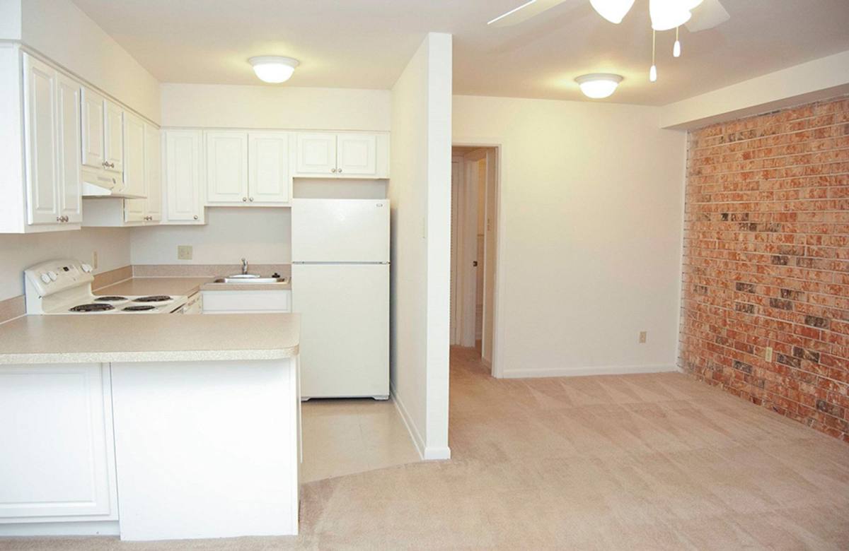 Apartment for rent at 1040 Focis St, Metairie, LA 70005