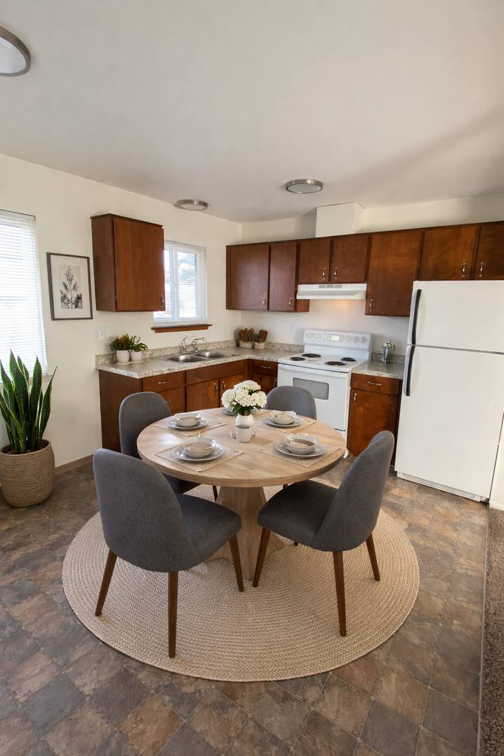 Apartment for rent at 4004 W Walnut St, Yakima, WA 98908