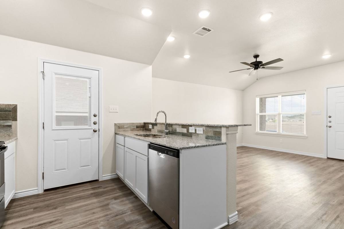 Apartment for rent at 305 Lost Trail, Copperas Cove, TX 76522