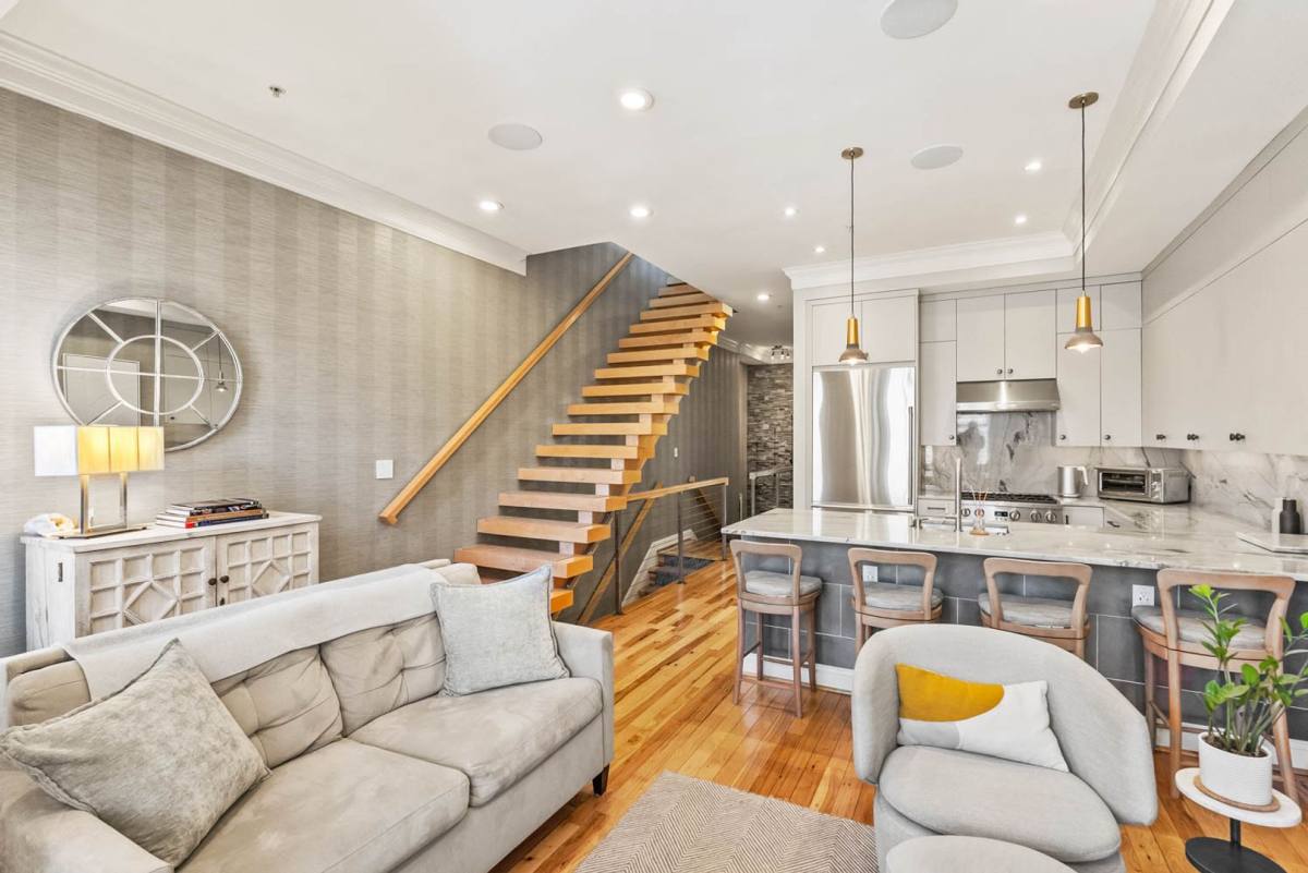 Apartment for rent at 1224 R St NW, Washington, DC 20009