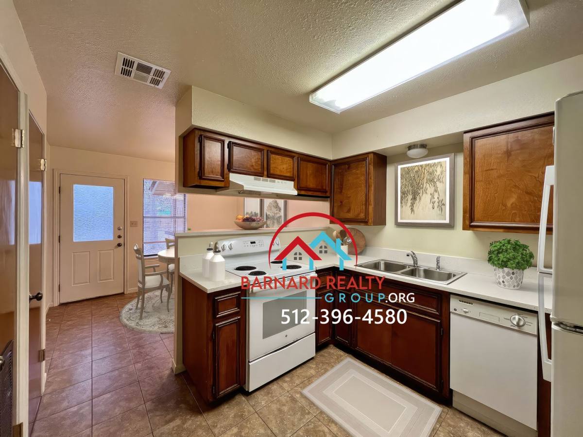 Apartment for rent at 1404 Earle, San Marcos, TX 78666