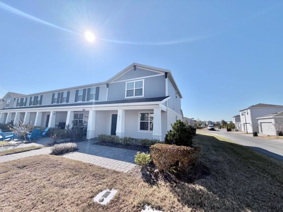 Townhouse for rent at 633 Belgrove St, Debary, FL 32713