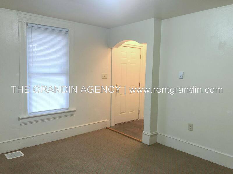 House for rent at 922 12th St SE #A, Roanoke, VA 24013