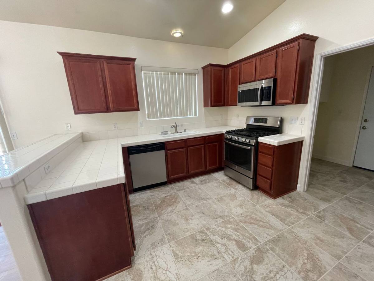 House for rent at 21256 Vidal Court, Apple Valley, CA 92308