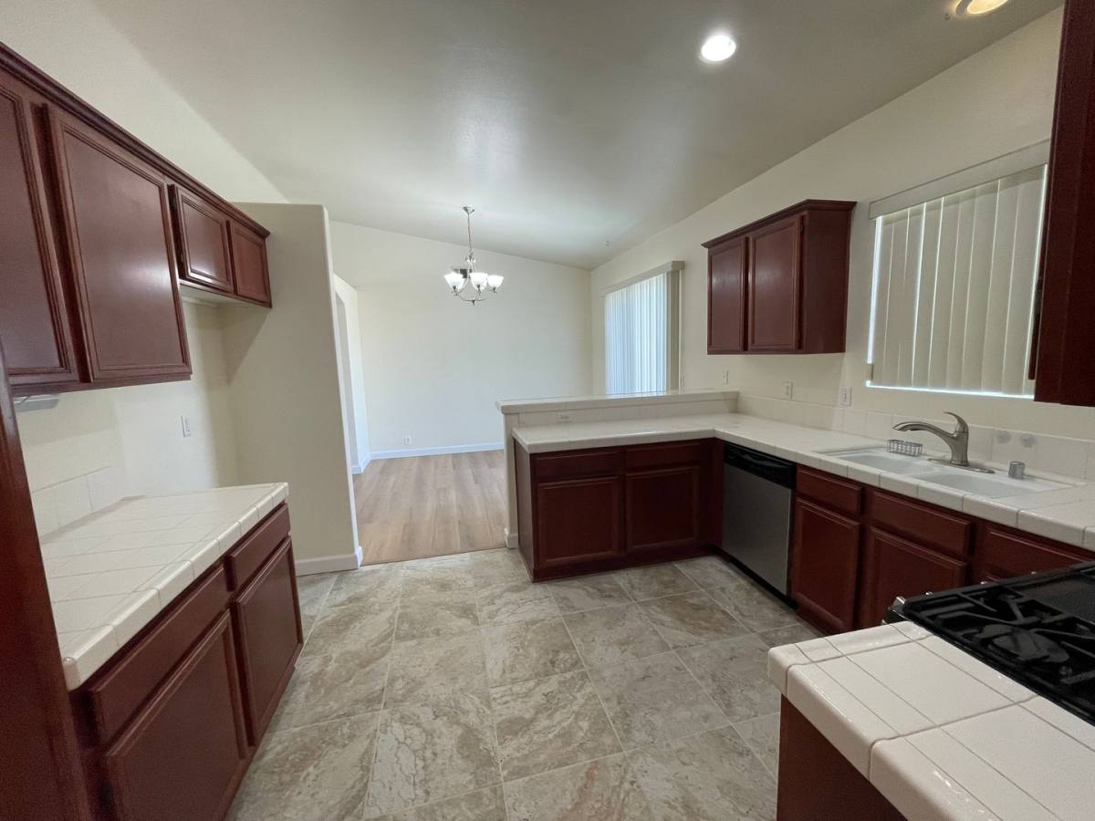 House for rent at 21256 Vidal Court, Apple Valley, CA 92308