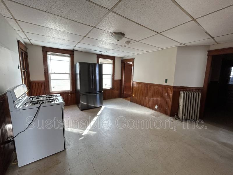 Apartment for rent at 44 Fairfax Rd #2, Worcester, MA 01610