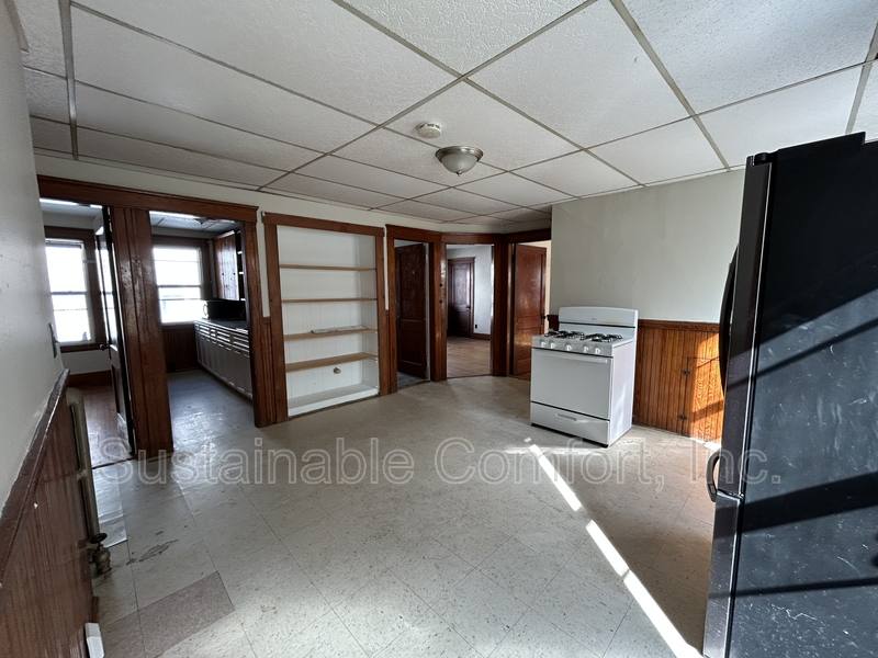 Apartment for rent at 44 Fairfax Rd #2, Worcester, MA 01610