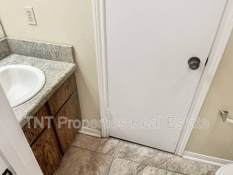 Townhouse for rent at 1811 Woodsman Dr #C, College Station, TX 77840