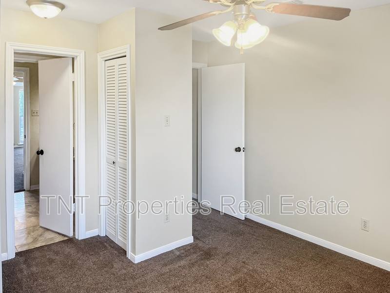 Townhouse for rent at 1811 Woodsman Dr #C, College Station, TX 77840