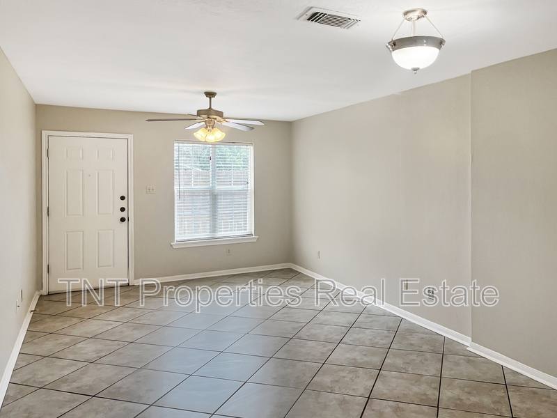 Townhouse for rent at 1811 Woodsman Dr #C, College Station, TX 77840