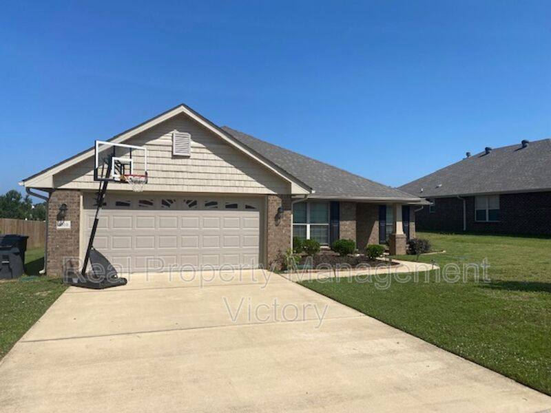 House for rent at 1010 Brookhaven Dr, Odenville, AL 35120