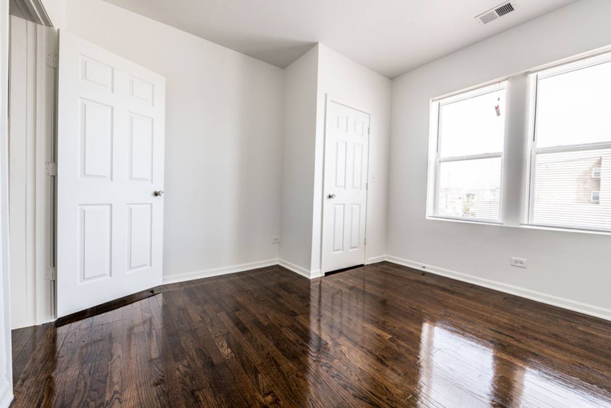 Apartment for rent at 7800 S Ashland Ave, Chicago, IL 60620