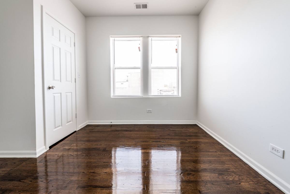 Apartment for rent at 7800 S Ashland Ave, Chicago, IL 60620