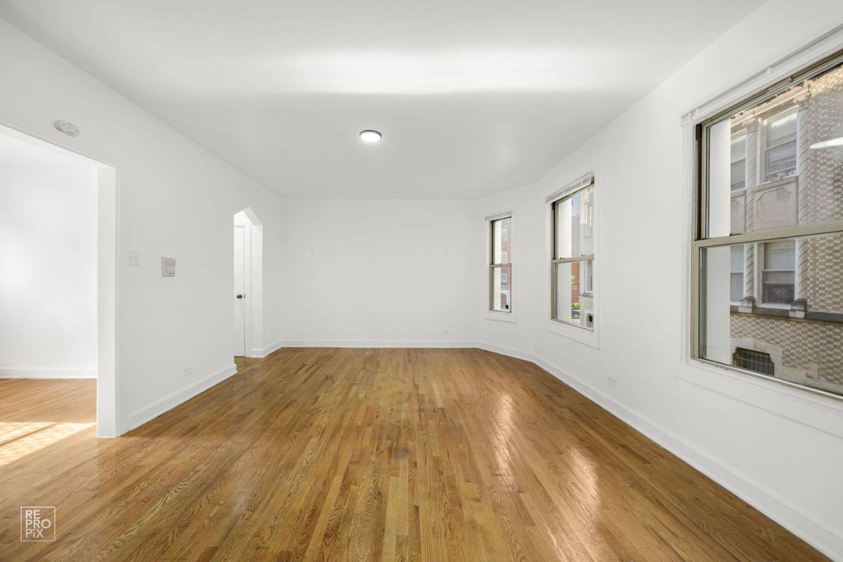 Apartment for rent at 8051 S Ingleside Ave, Chicago, IL 60619