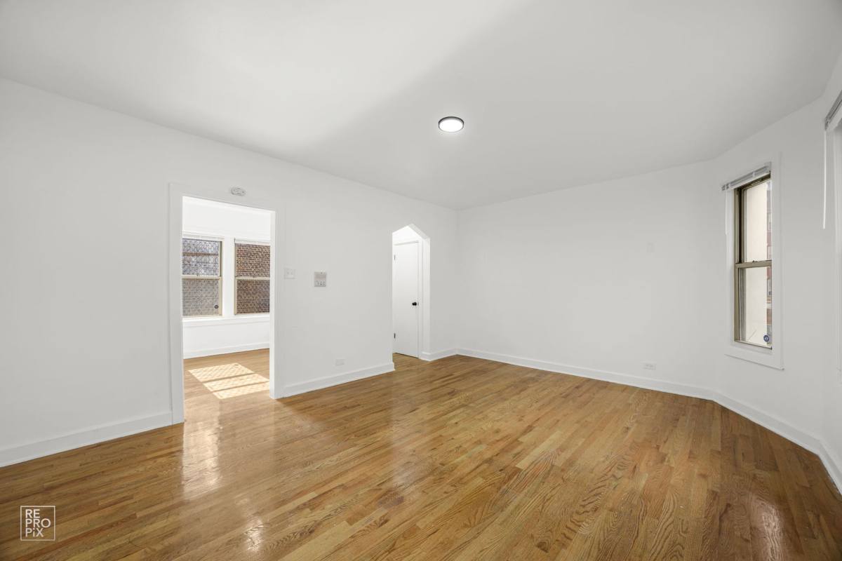 Apartment for rent at 8051 S Ingleside Ave, Chicago, IL 60619
