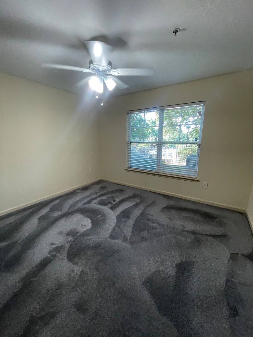 Apartment for rent at 3831 Cherokee Woods Way, Knoxville, TN 37920