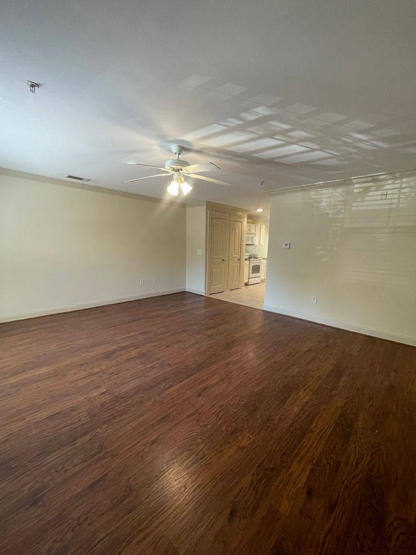 Apartment for rent at 3831 Cherokee Woods Way, Knoxville, TN 37920