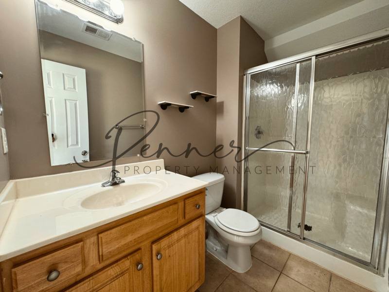 House for rent at 1015 NW Willow Dr, Grain Valley, MO 64029