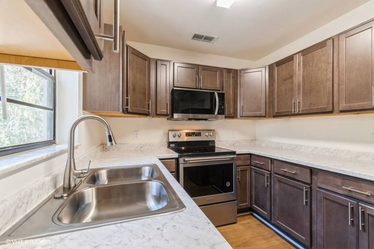 Apartment for rent at 2520-2522 NW 4th Terrace, Gainesville, FL 32609