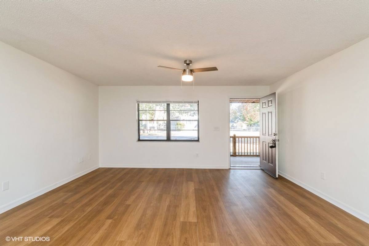 Apartment for rent at 2520-2522 NW 4th Terrace, Gainesville, FL 32609