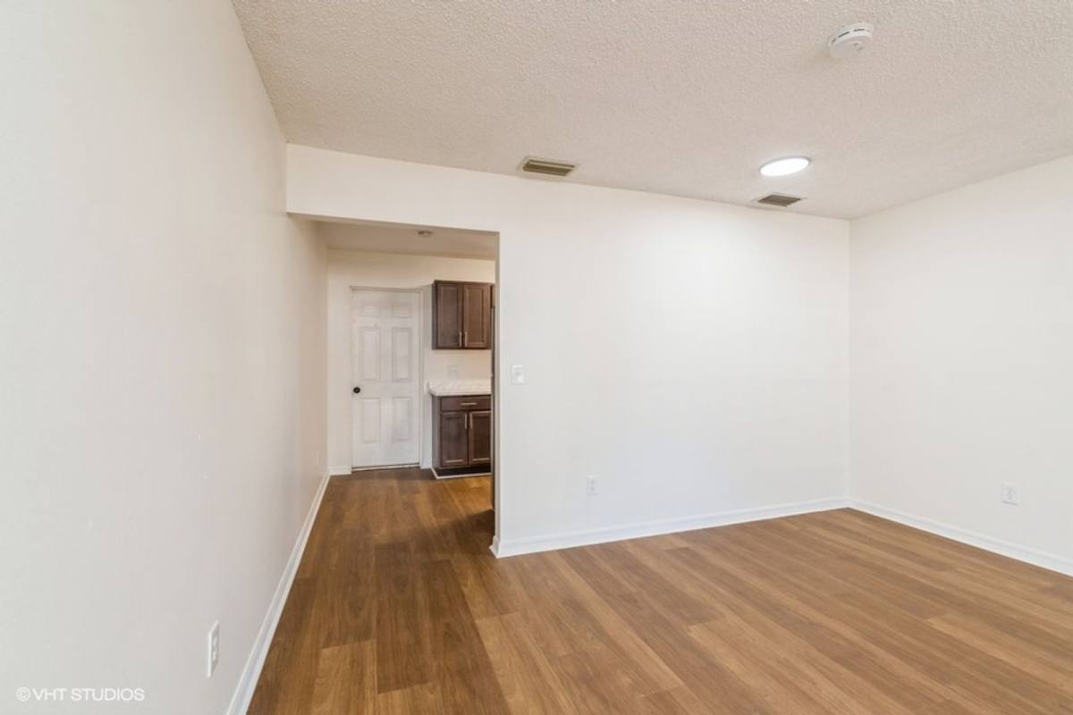 Apartment for rent at 2520-2522 NW 4th Terrace, Gainesville, FL 32609