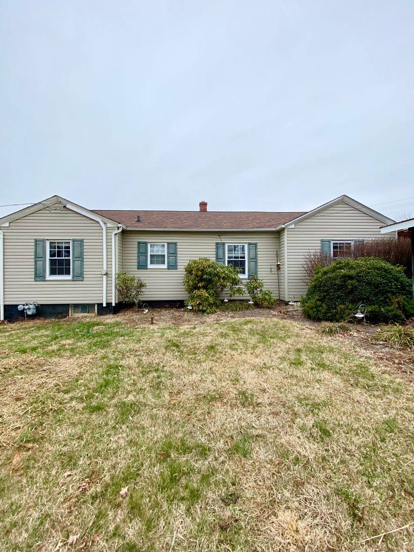 House for rent at 131 Highland Dr, Johnson City, TN 37601