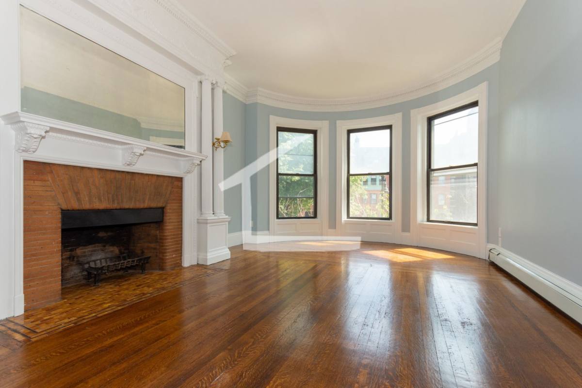 House for rent at 16 Bay State Rd #1, Boston, MA 02215