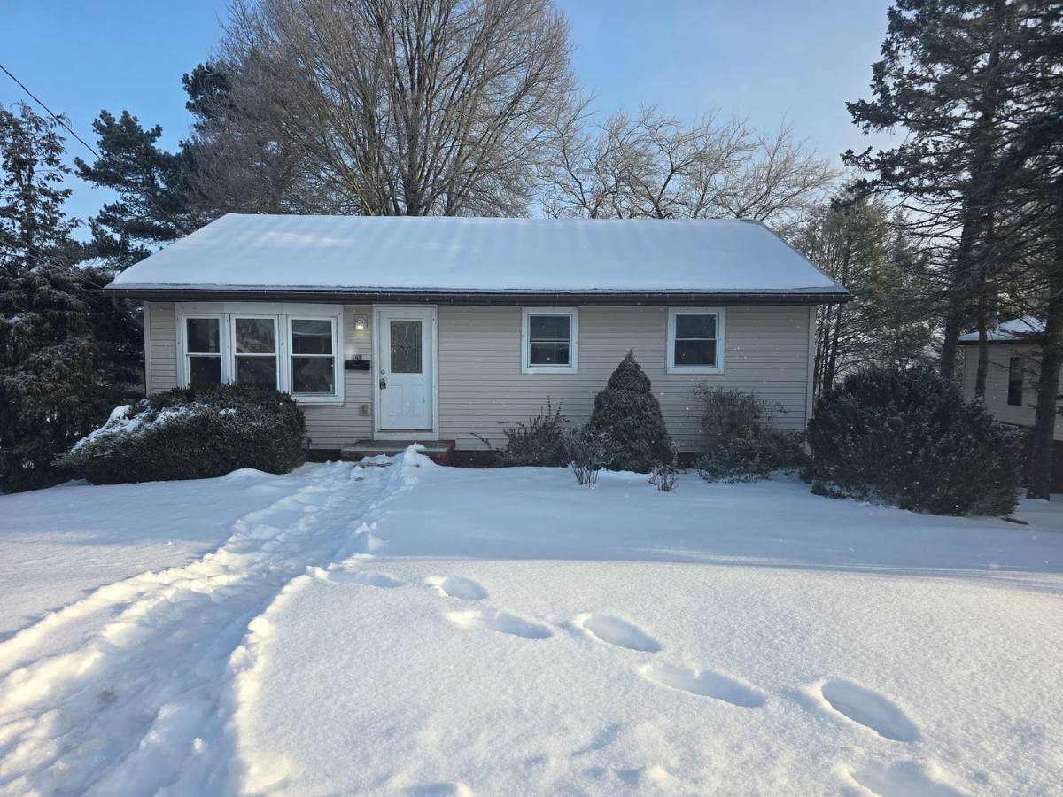 House for rent at 10781 Martin Dr, Irwin, PA 15642