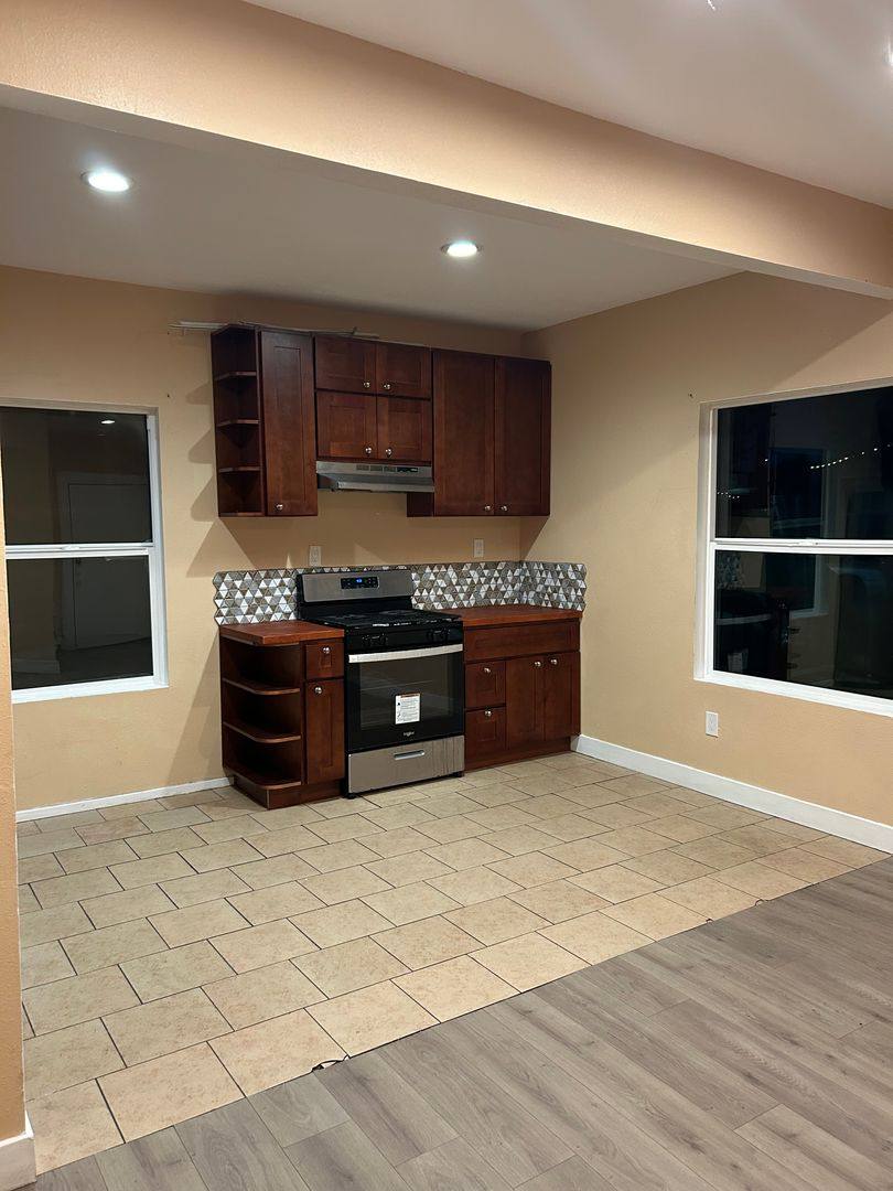 Apartment for rent at 534-550 Sicard St, San Diego, CA 92113