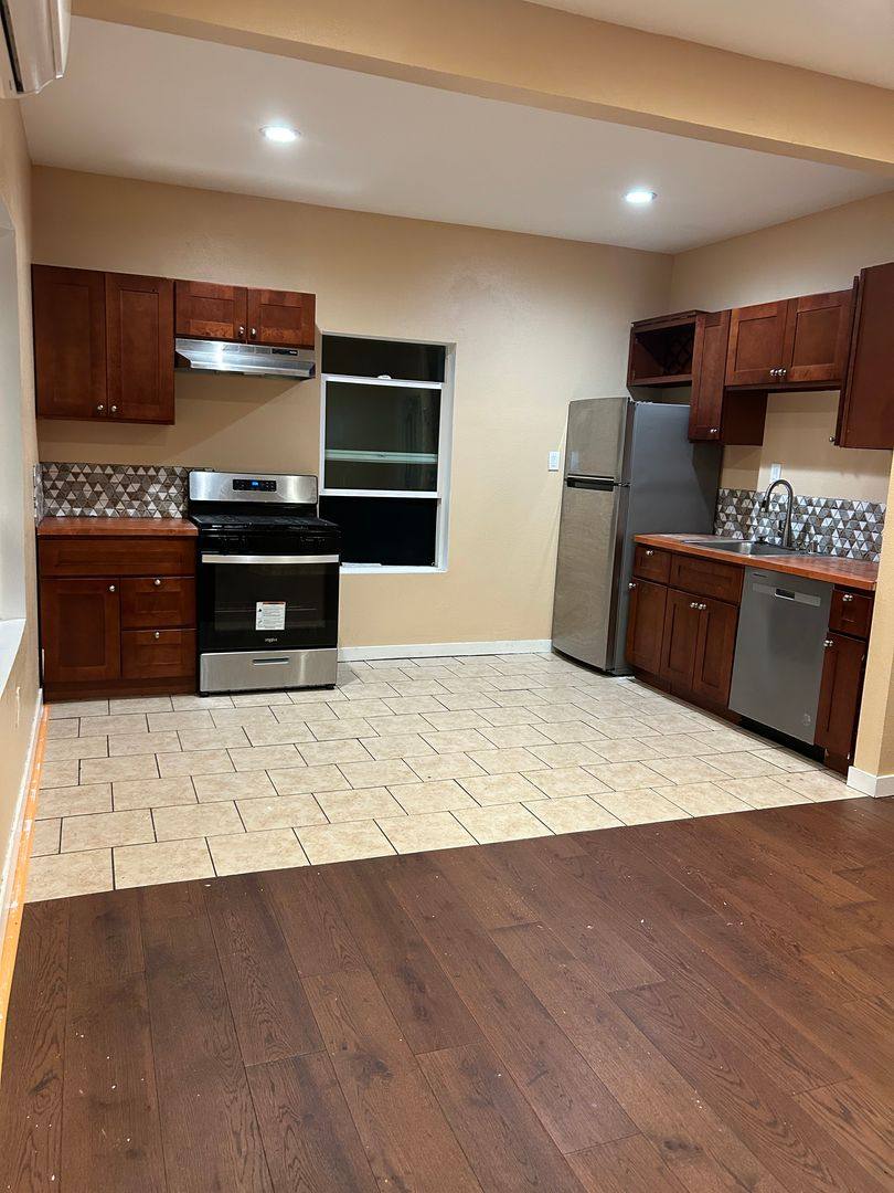 Apartment for rent at 534-550 Sicard St, San Diego, CA 92113