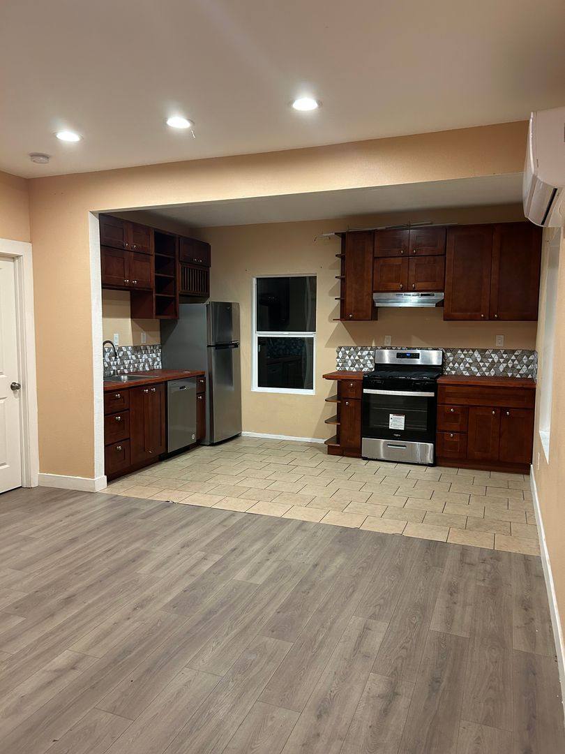 Apartment for rent at 534-550 Sicard St, San Diego, CA 92113